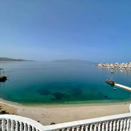 Hotel Monte Cristo Skypool 4*